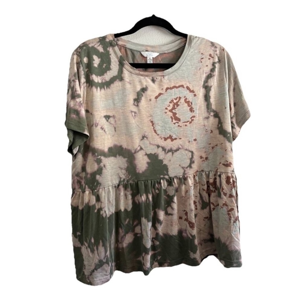 Time and Tru Tie-Dye Peplum Tee in Olive Green and Taupe blue babydoll